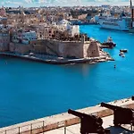 Apartment Spinola Bay - Beatiful 3-double Bed Near In Prime Location Saint Julian's
