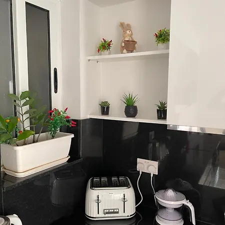 Spinola Bay - Beatiful 3-double Bed Near In Prime Location