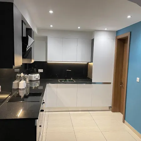 Spinola Bay - Beatiful 3-double Bed Near In Prime Location