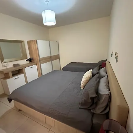 Spinola Bay - Beatiful 3-double Bed Near In Prime Location Apartment